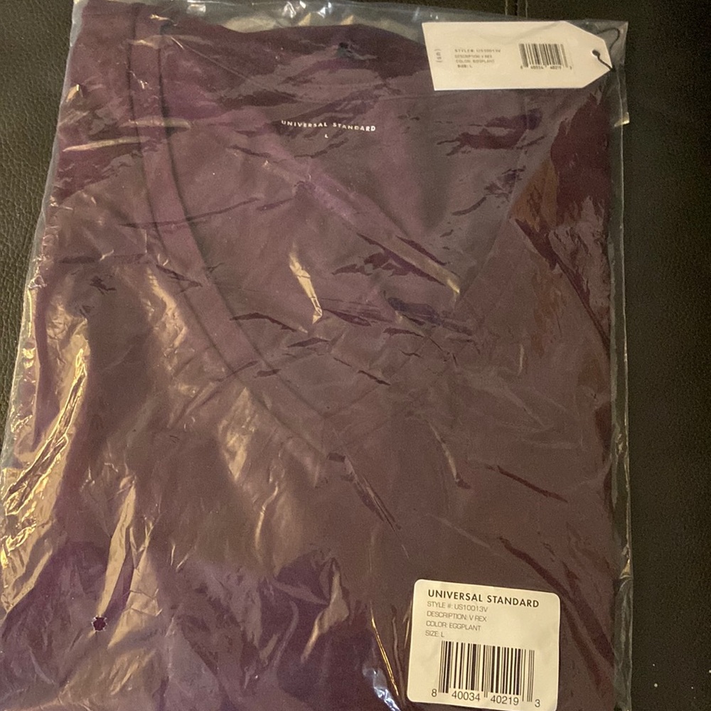 NIB Universal Standard VREX Tee in Eggplant size Large 20/22.
